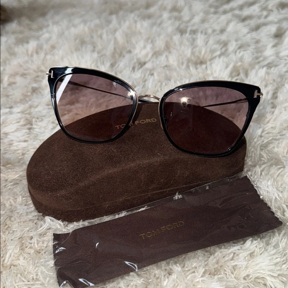 Tom Ford Black and Gold Sunglasses for Women-titanium - Picture 1 of 11